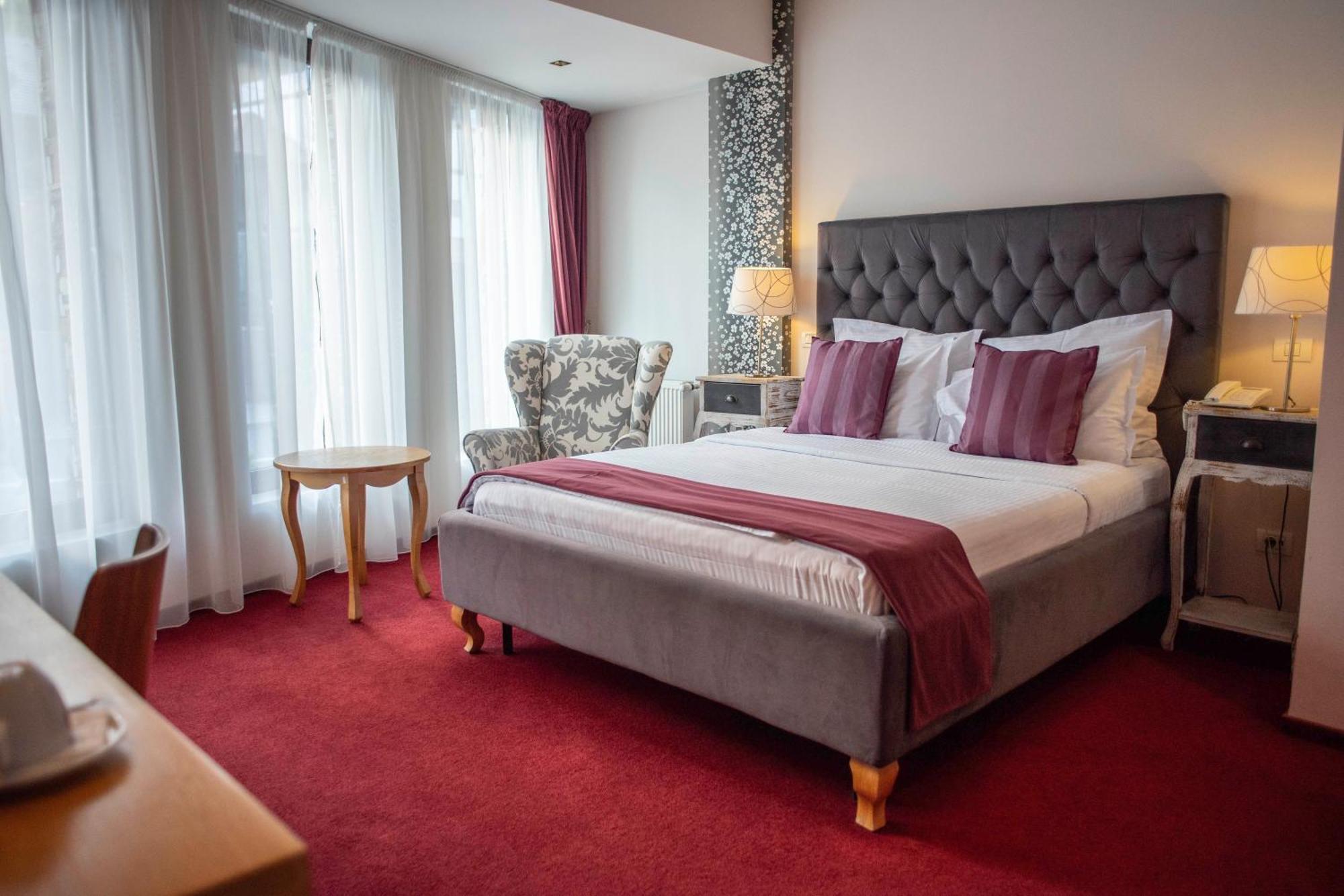 Paj Hotelul Retreat & Spa Sinaia Kültér fotó