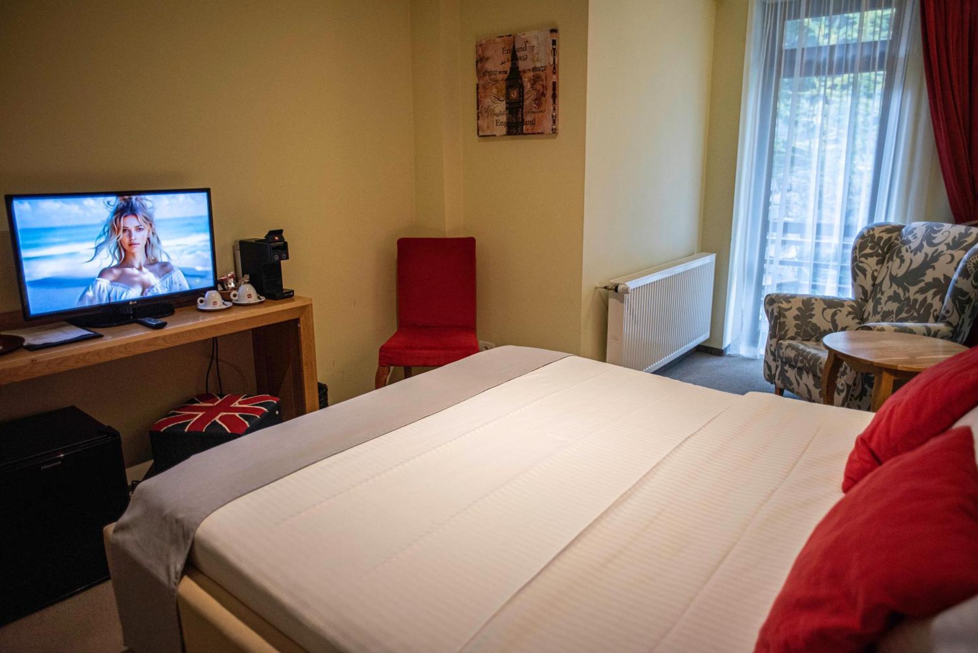 Paj Hotelul Retreat & Spa Sinaia Kültér fotó