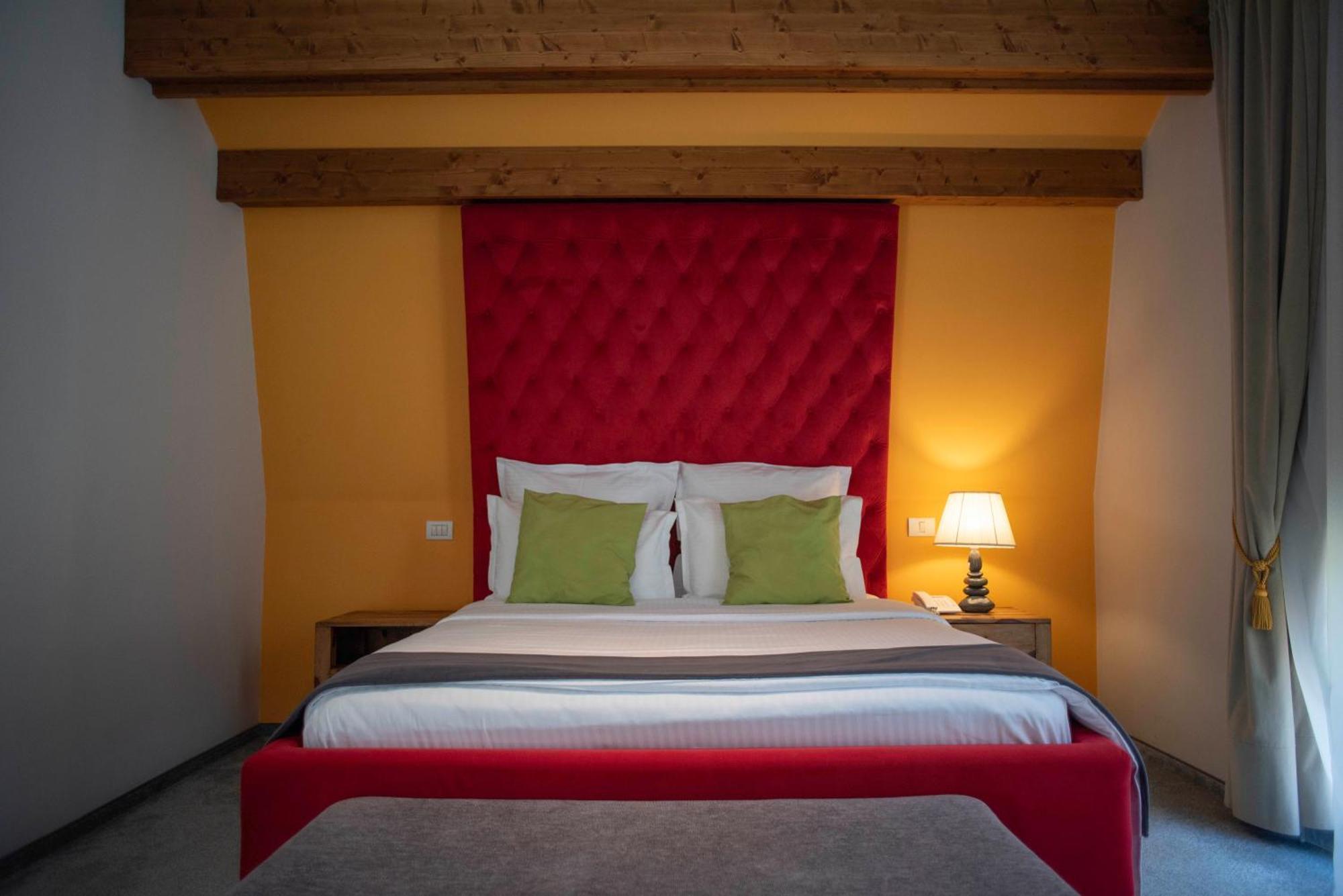 Paj Hotelul Retreat & Spa Sinaia Kültér fotó