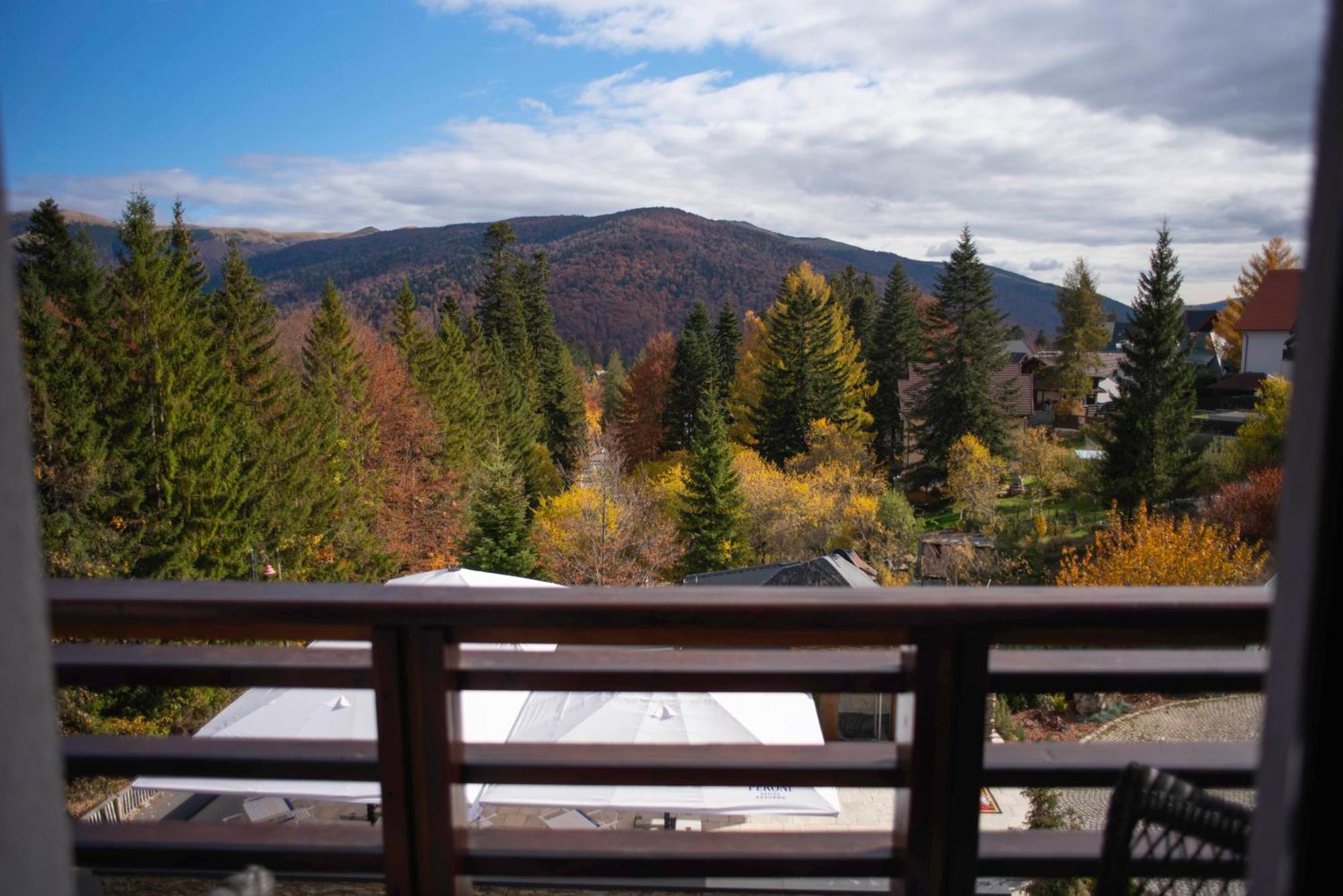 Paj Hotelul Retreat & Spa Sinaia Kültér fotó