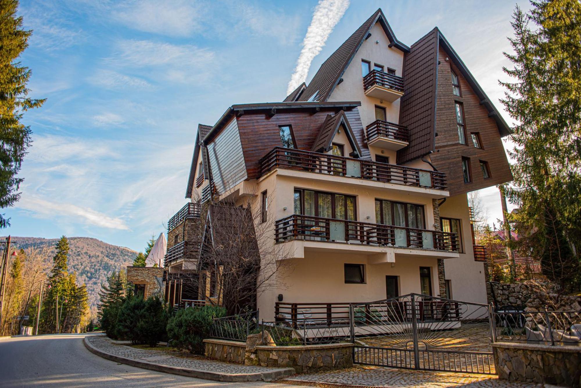 Paj Hotelul Retreat & Spa Sinaia Kültér fotó